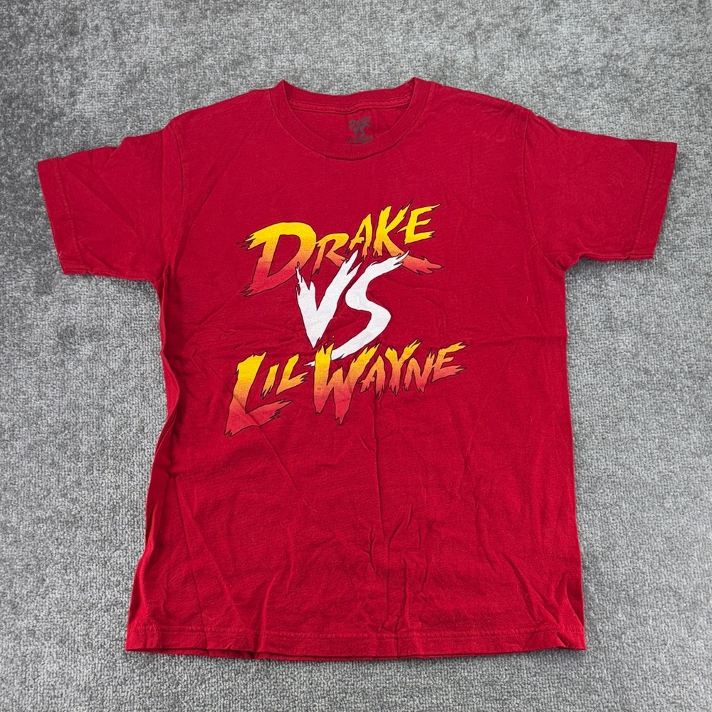 I Am 8 Bit Short Sleeve Shirt Drake Vs Lil Wayne Tour Mens M Red